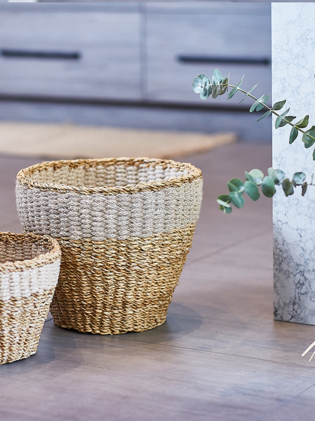 
                  
                    Savar Planter
                  
                